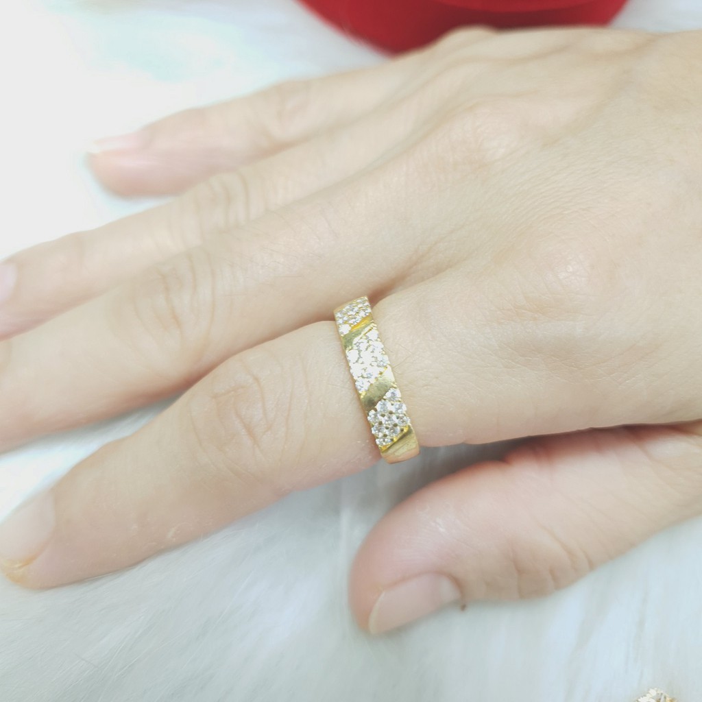 (Có ký hiệu-Không xi mạ) Nhẫn Kiểu Bẹt Đơn Đính Đá Vonfram Cao Cấp-Dùng lâu dài tắm rửa thoải mái không phai màu