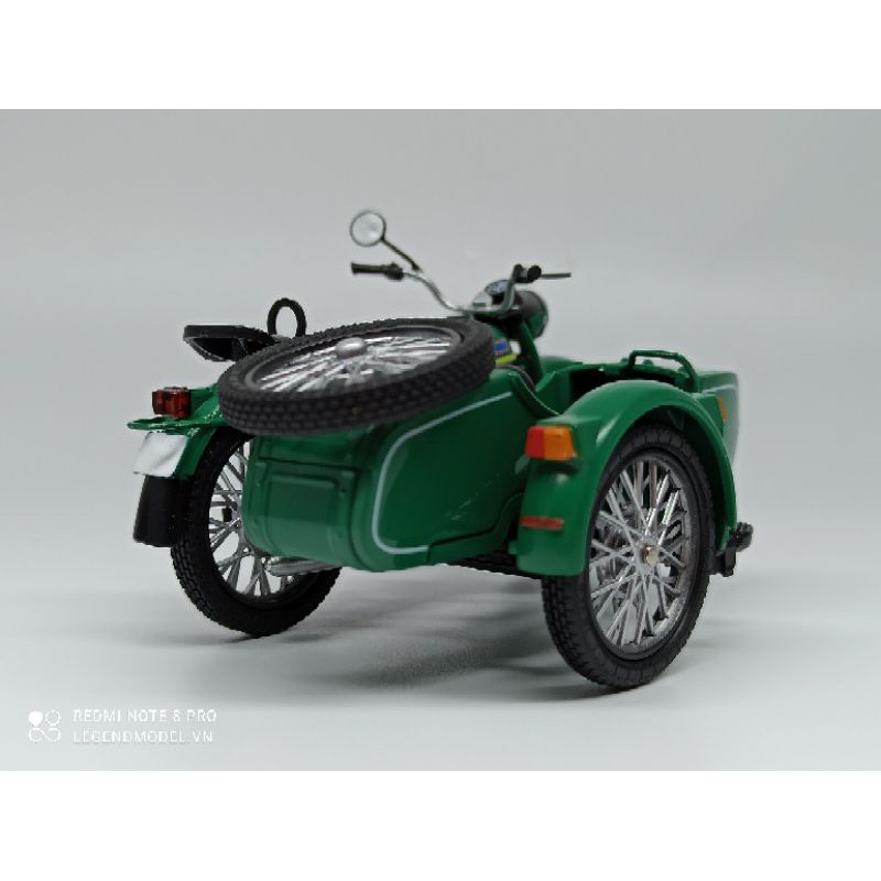 Mô hình xe Sidecar  Ural M67