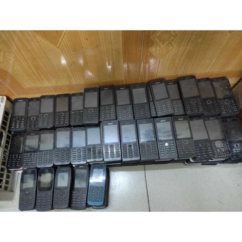 Màn hình Nokia N2730 & C2 - 01