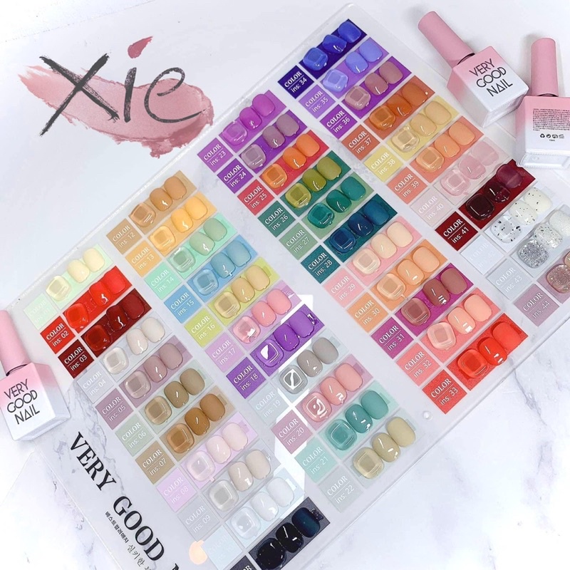 Nail box màu trơn được phối màu và chọn phom móng