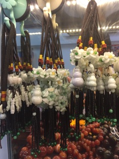 Ngọc bội phong thuỷ treo xe