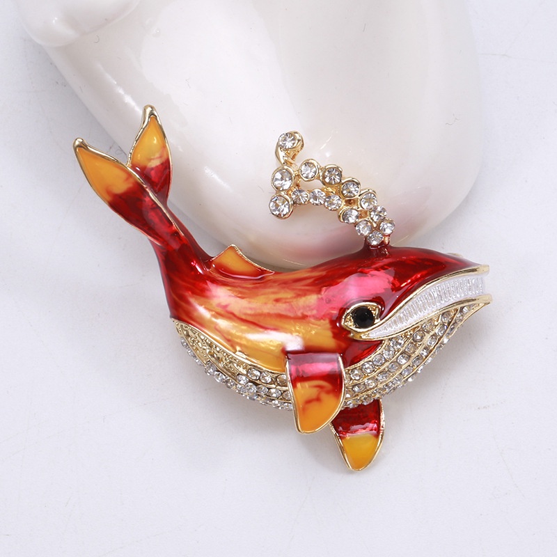 Ghim Cài Áo Hình Cá Voi Tráng Men Dễ Thương