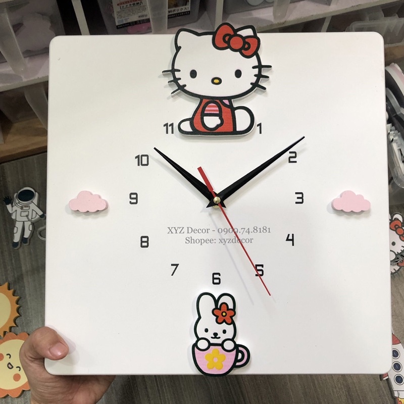Đồng hồ treo tường mèo Hello Kitty bằng gỗ trang trí phòng cho bé