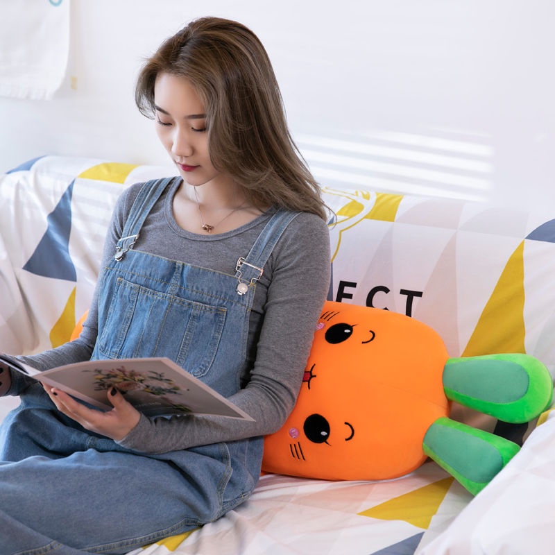 Gối Ôm Nhồi Bông Hình Củ Cà Rốt Dễ Thương