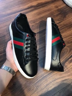 Giầy buộc dây gucci