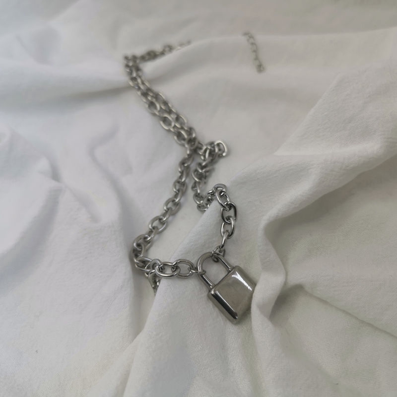 Dây Chuyền Mặt Hình Ổ Khóa Độc Đáo Kiểu Phong Cách Retro Hàn Quốc