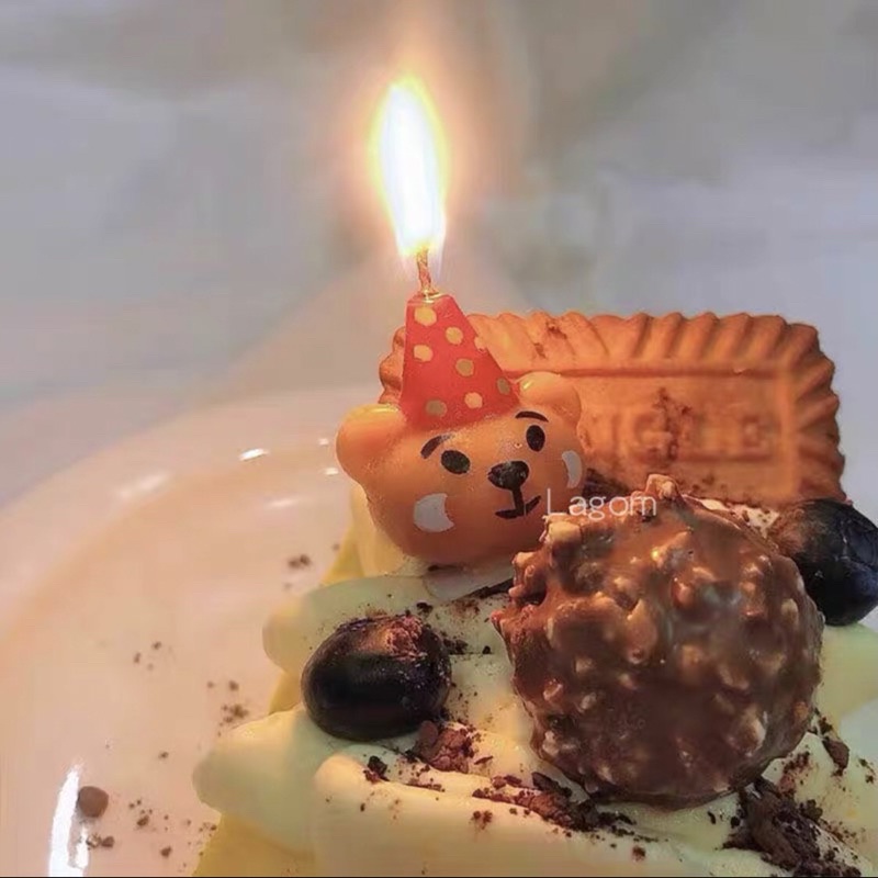 Nến đầu gấu nâu mũ chấm bi màu sắc trang trí sinh nhật, tiệc