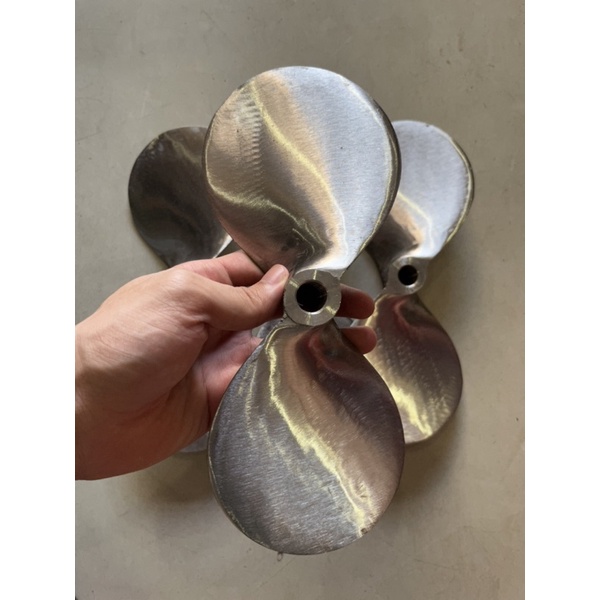 Chân vịt inox bơm nước 2 tấc 6 chân vịt inox 2 cánh máy dầu