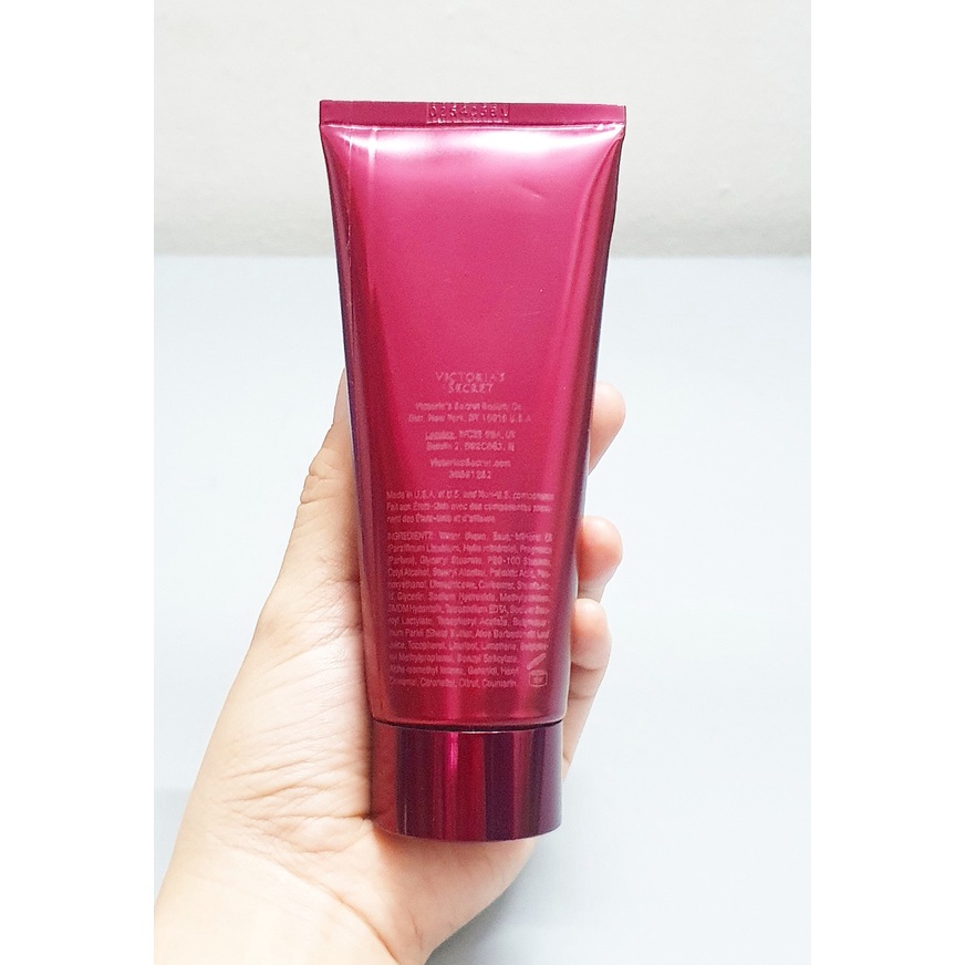 Dưỡng thể nước hoa Victoria Secret 100ml