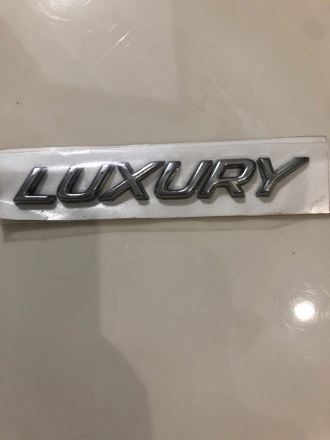 Chữ  luxury/ premium dành cho xe cerato, k3, soluto và dòng Mazda như CX5, CX8, mazda3 và mazda6