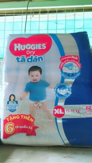 Tả dán Huggies.
