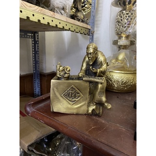 Tượng quản gia bằng đồng, tượng kế toán, ông quản gia giữ của.