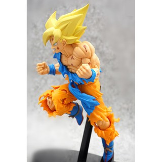 Mô Hình Nhân Vật Goku Phiên Bản Kỷ Niệm 50 Năm Trong Phim 7 Viên Ngọc Rồng