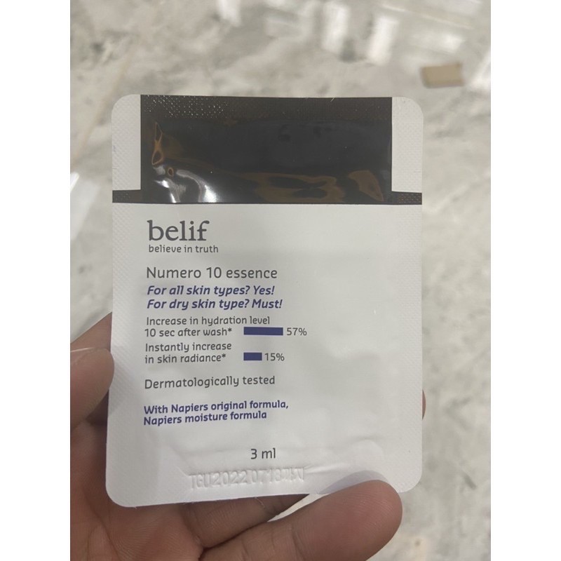 Tinh chất khoá ẩm Belif Numero 10 Essence