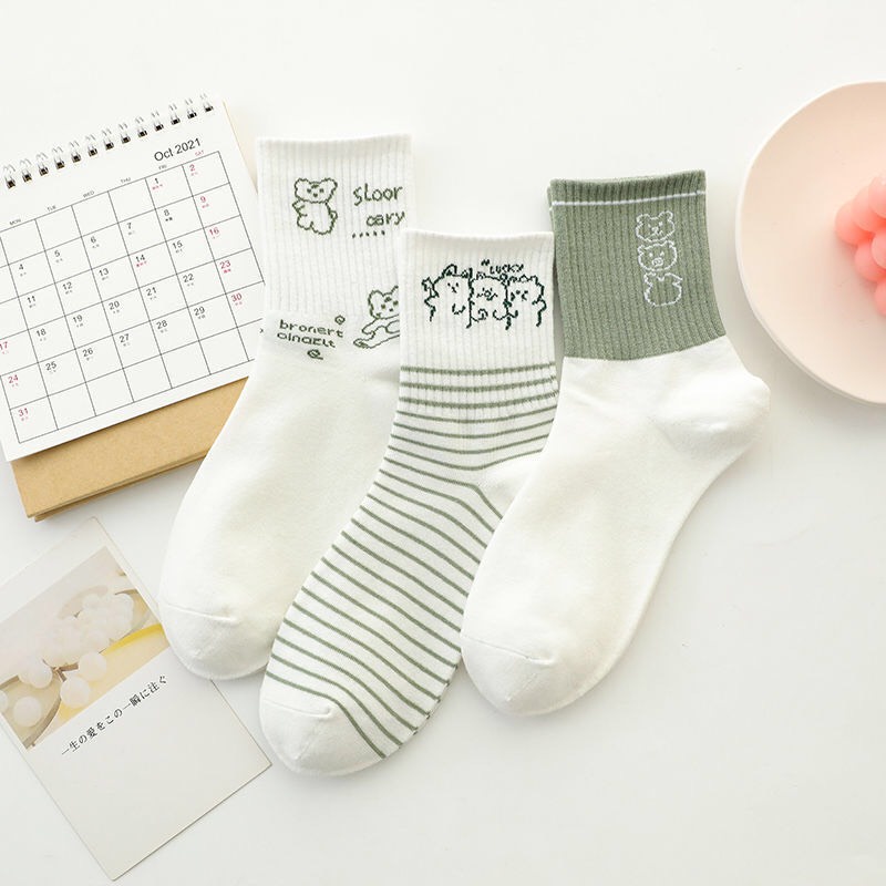 Tất nữ cổ cao họa tiết hình con vật màu xanh cốm phong cách Hàn quốc xinh xắn đáng yêu chất liệu co dãn thấm hút mồ hôi
