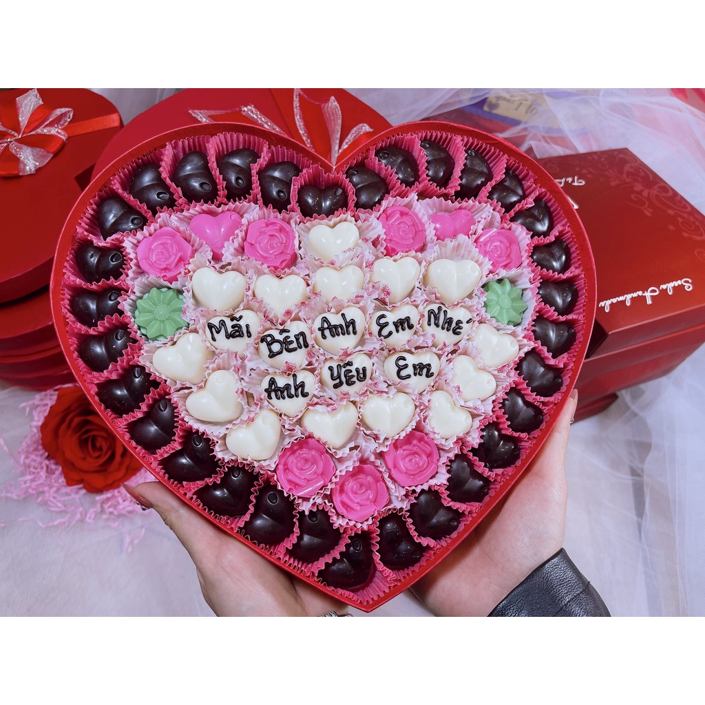 Socola Valentine 2022 Cao Cấp - Chocolate Nhập Khẩu SwettBox V7