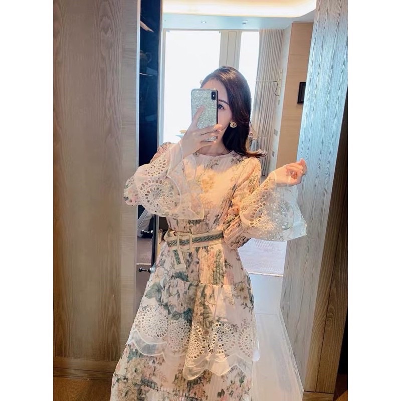 Đầm hoa ren kèm belt