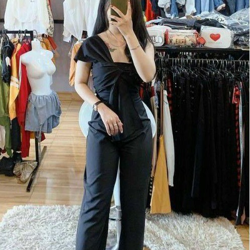 Áo nơ bắt chéo lệch vai cực sang