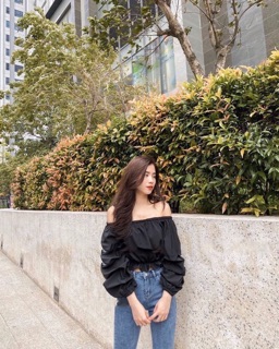 Áo croptop bẹt vai tay nhún