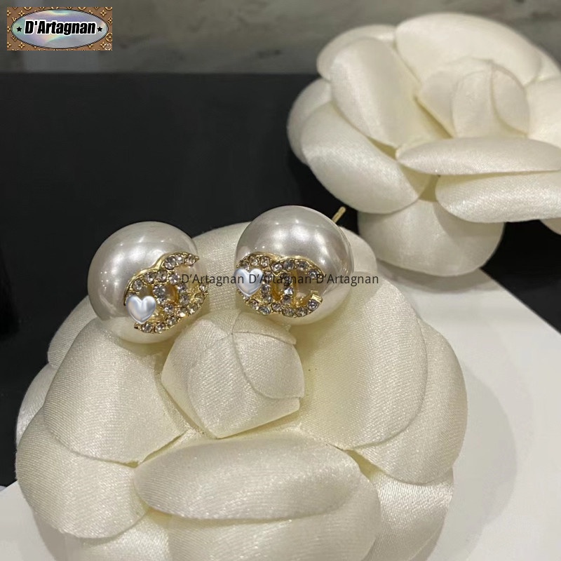 'Boutique Spot'CC22b Bông tai ngọc trai Stud kim loại CClogo với bông tai in thép Dia 1.8cm chất lượng cao Hàn Quốc 2022 mới tái tạo thanh lịch Vintage thời trang không phai 925 kim bạc cho phụ nữ