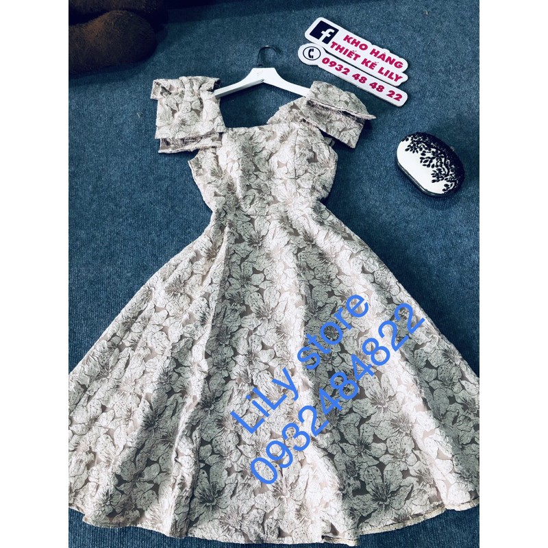 ẢNH VÀ VIDEO THẬT 1000% _ ĐẦM XOÈ GẤM VAI NƠ