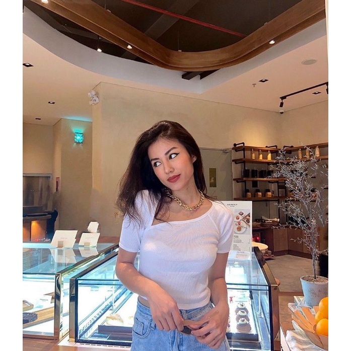 Áo thun croptop cổ xéo live