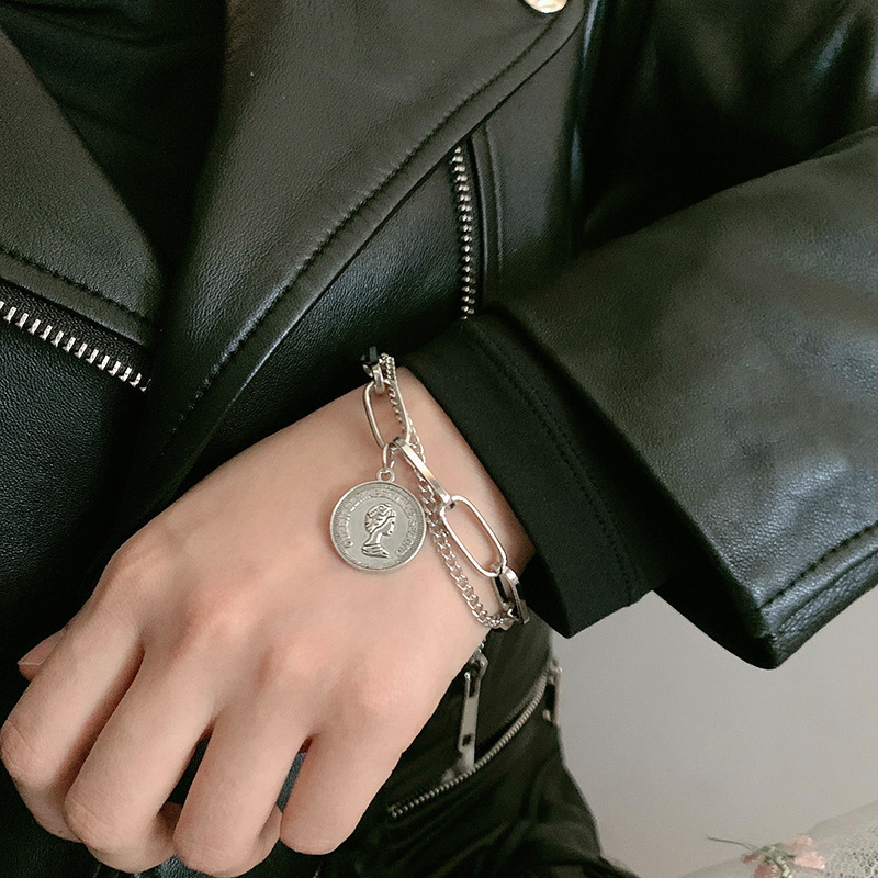 Vòng Tay Mạ Bạc Mặt Hình Chân Dung Phong Cách Retro