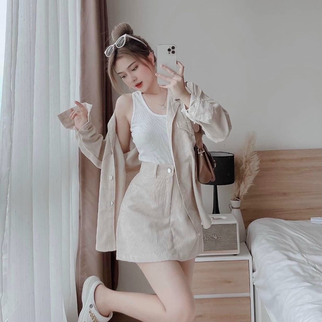 Sét 2 món áo khoác fom rộng kèm chân váy ngắn  qúa xinh