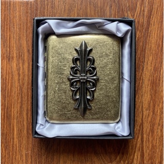 Hộp thuốc  Chrome Heart cao cấp màu đồng.