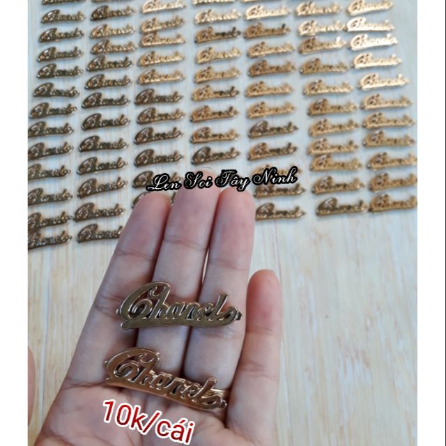 Mác chữ chanel