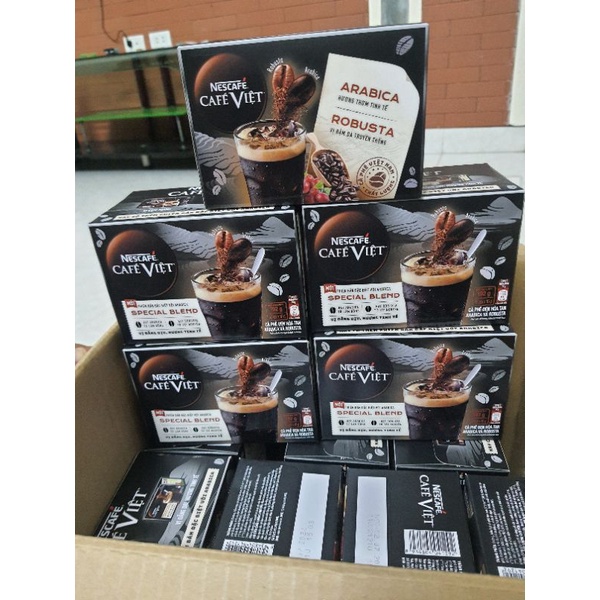 Nescafe Việt Arabica - Robusta 12 gói * 16g date 10.2023