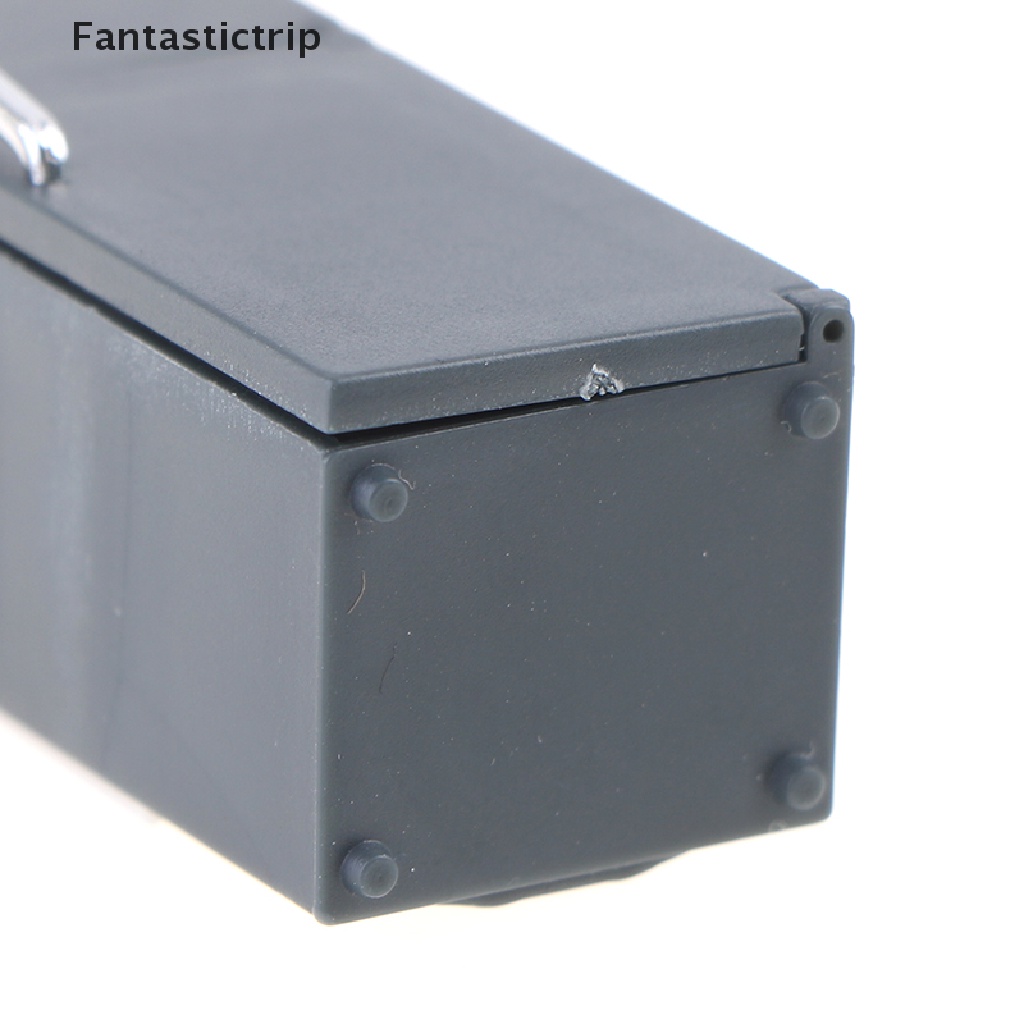 1 Tủ Lạnh mini Bằng Nhựa Nhiều Màu Trang Trí Nhà Búp Bê