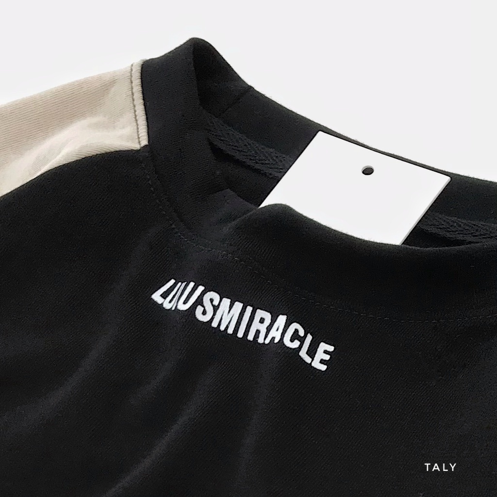 Áo croptop in chữ Lulu TALY