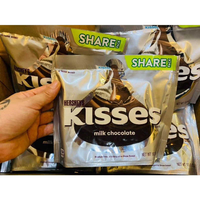 DATE 2023 - KẸO CHOCOLATE HERSHEY'S KISSES 306G -USA