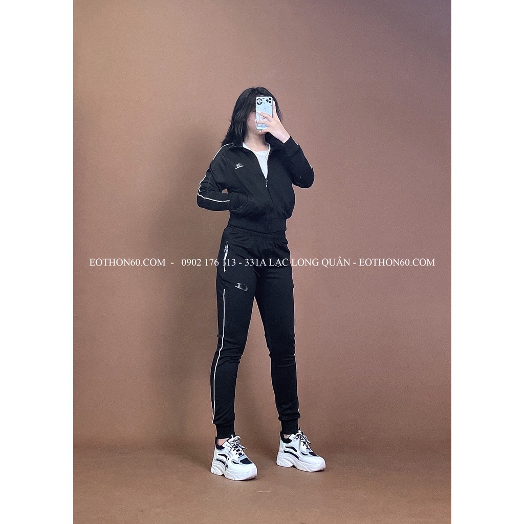 Áo khoác crop nai màu đen , jogger 1 sọc đen sọc trắng  Eothon60
