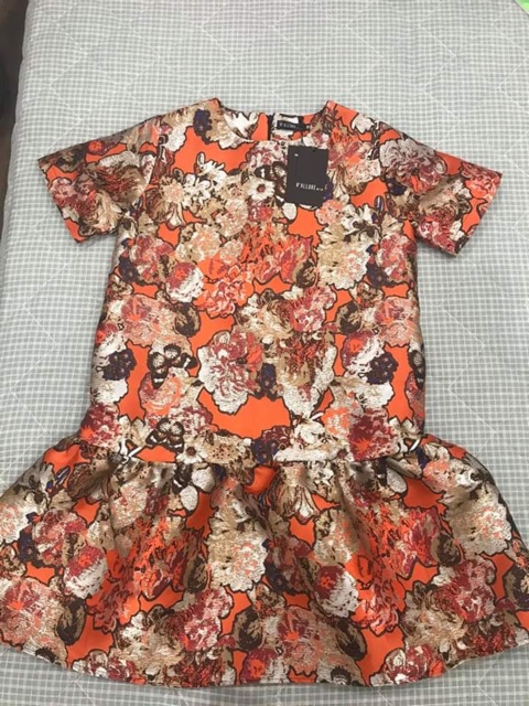 Thanh lý váy H'allure