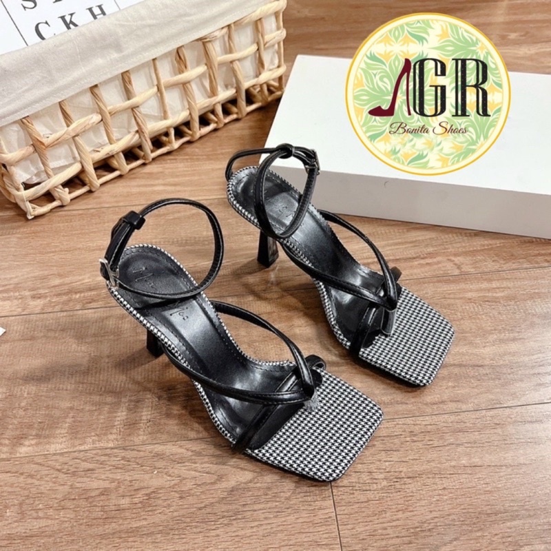 Sandal kẹp 3 dây phối lót màu sọc gót nhọn 6p