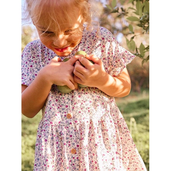 Váy Vertbaudet hoa tay cánh tiên