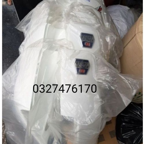 Bững yếm trắng xe DREAM thái luôn tem đào zin honda