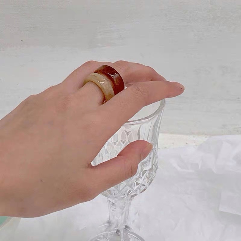 Nhẫn Nhựa Resin Màu Hổ Phách Đơn Giản Thời Trang Hàn Quốc Cổ Điển