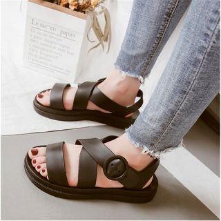 Giày sandal chiến binh đi học