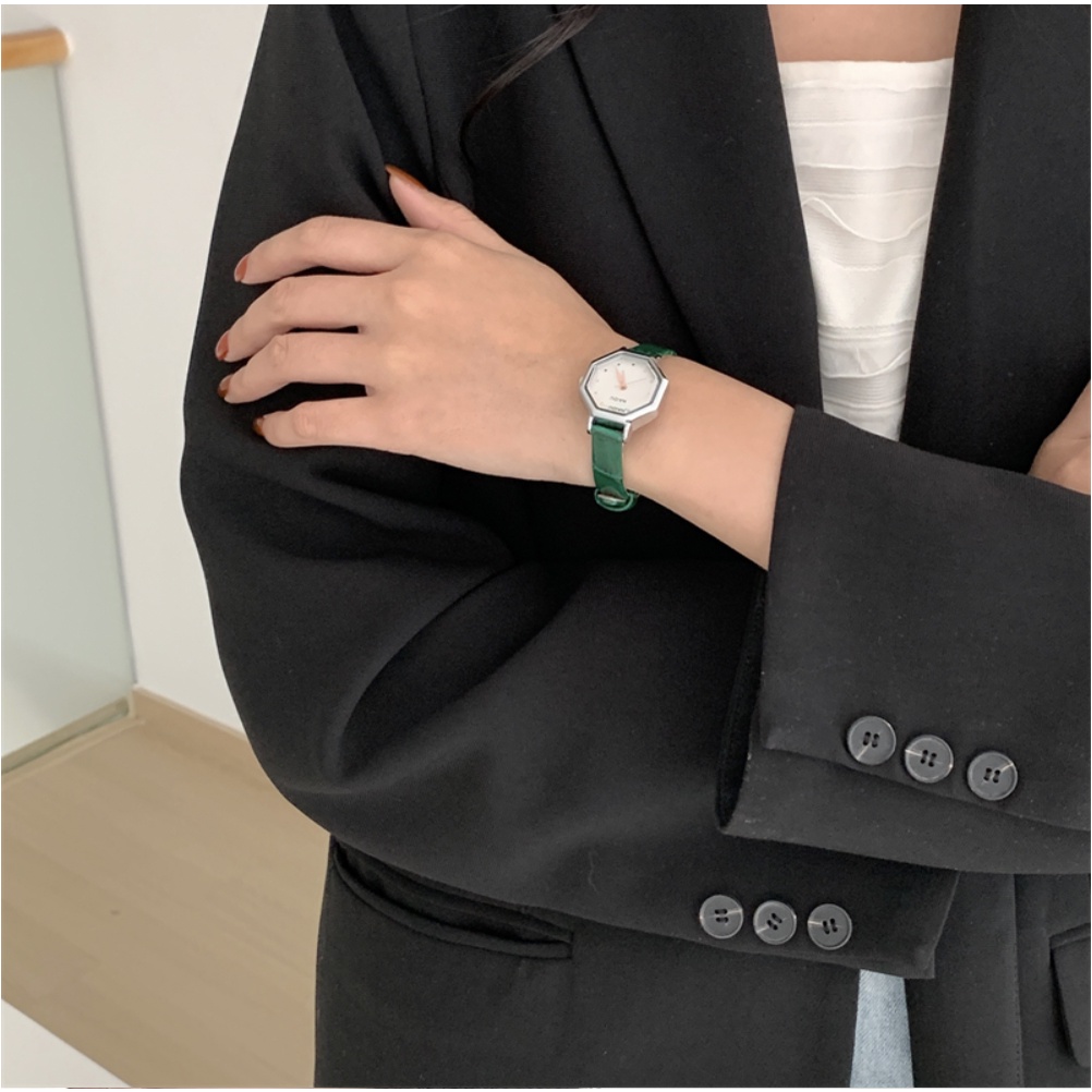 Đồng hồ nữ dây da đẹp mặt lục giác độc lạ NADU Hàn Quốc chính hãng màu Đỏ Tif Watches size 25mm