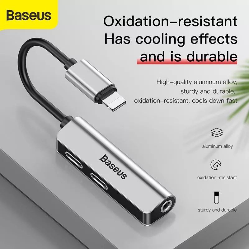 Bộ chia 1 thành 3 cổng Baseus, 2 cổng Lightning và 1 cổng 3.5