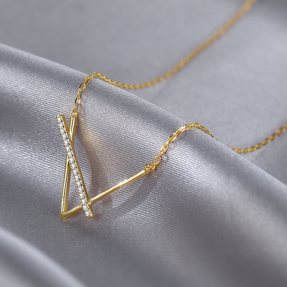 Vòng cổ Mặt Chữ V Lấp Lánh Thời Trang Cho Nữ