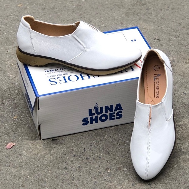 Giày slip on, giày lười nữ da bò thật LUNASHOES 42302 giầy bệt nữ cho mẹ đi êm chân dễ phối đồ trung niên