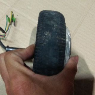 Bánh xe cân bằng cũ