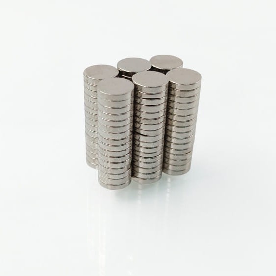 Nam Ch&acirc;m 5x1 5x2 5x3 Tr&ograve;n đường k&iacute;nh 5mm