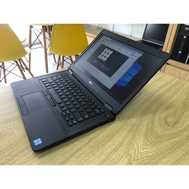 Laptop Dell Latitude E5270 nhỏ gọn