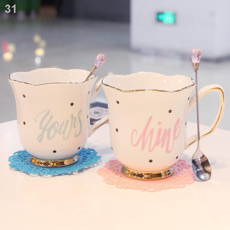 ✥✇◄Tách cà phê phong cách châu Âu sáng tạo và trà hoa bộ cốc sứ với thìa vài nước xu hướng vàng