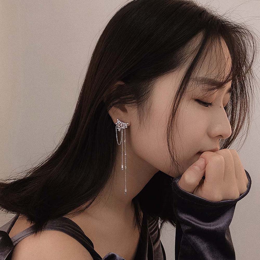 Khuyên tai nữ trang dáng dài tạo hình độc đáo